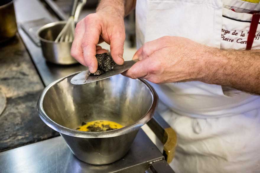 Pierre Corre, chef cuisinier de l'Auberge de la Truffe à Sorges
